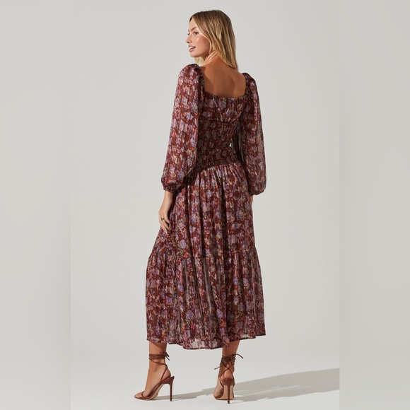 ASTR the Label ARLETTE FLORAL SWEETHEART LONG SLEEVE MAXI DRESS Dmall - Picture 4 of 6